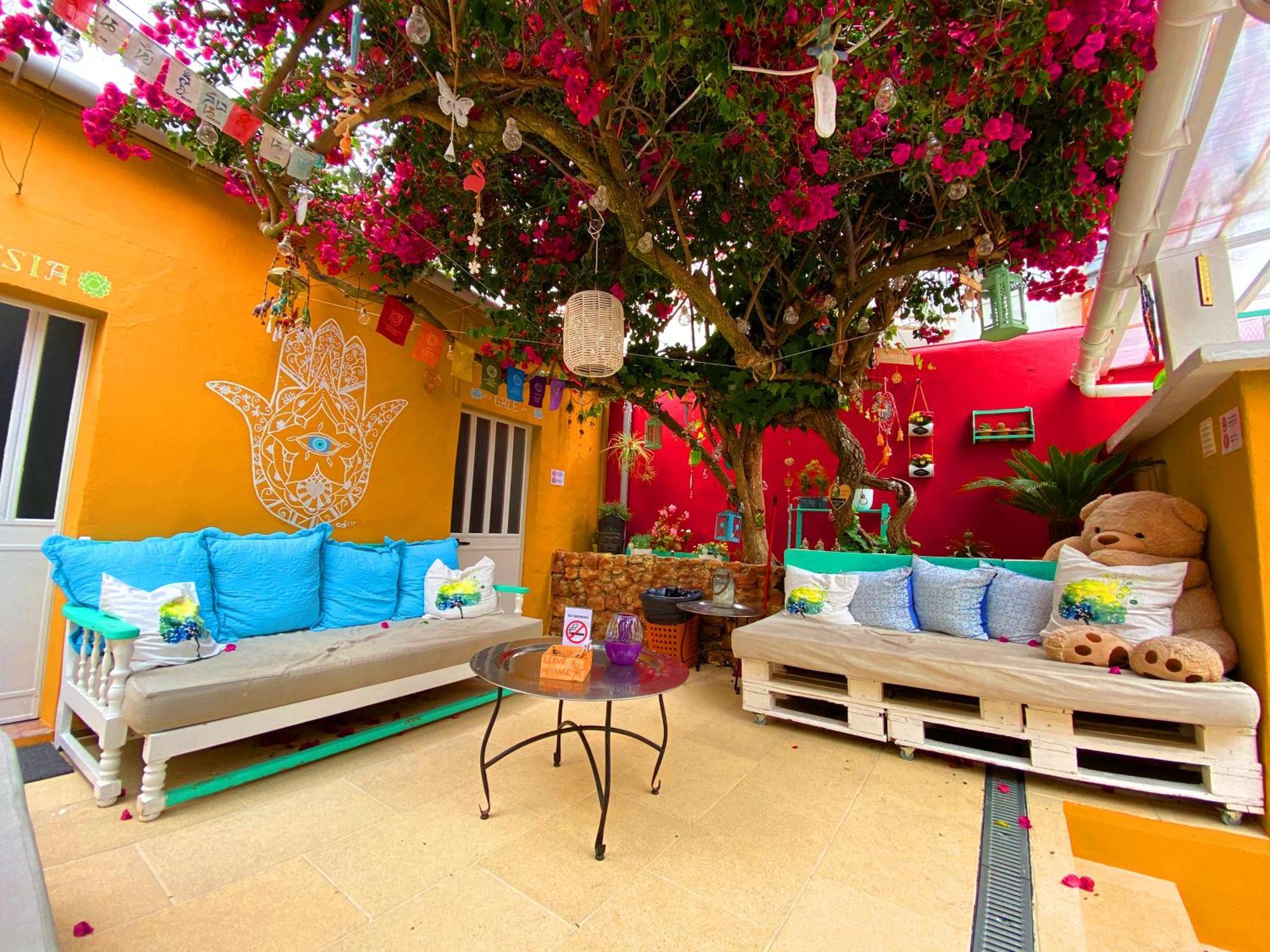 Orange Terrace Hostel Albufeira Exteriör bild