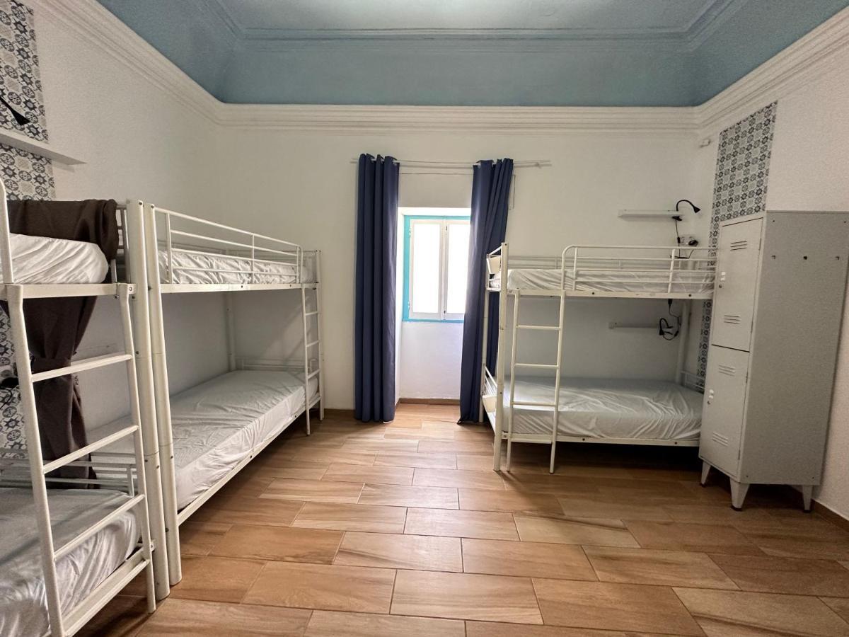 Orange Terrace Hostel Albufeira Rum bild